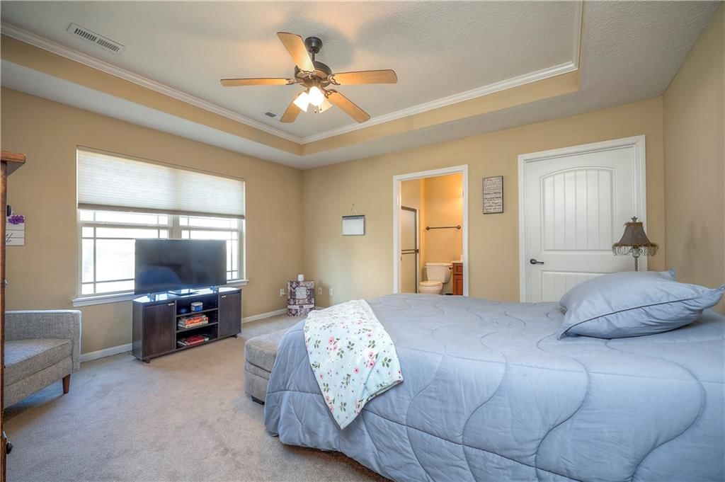 7823 Troup Avenue — photo 17
