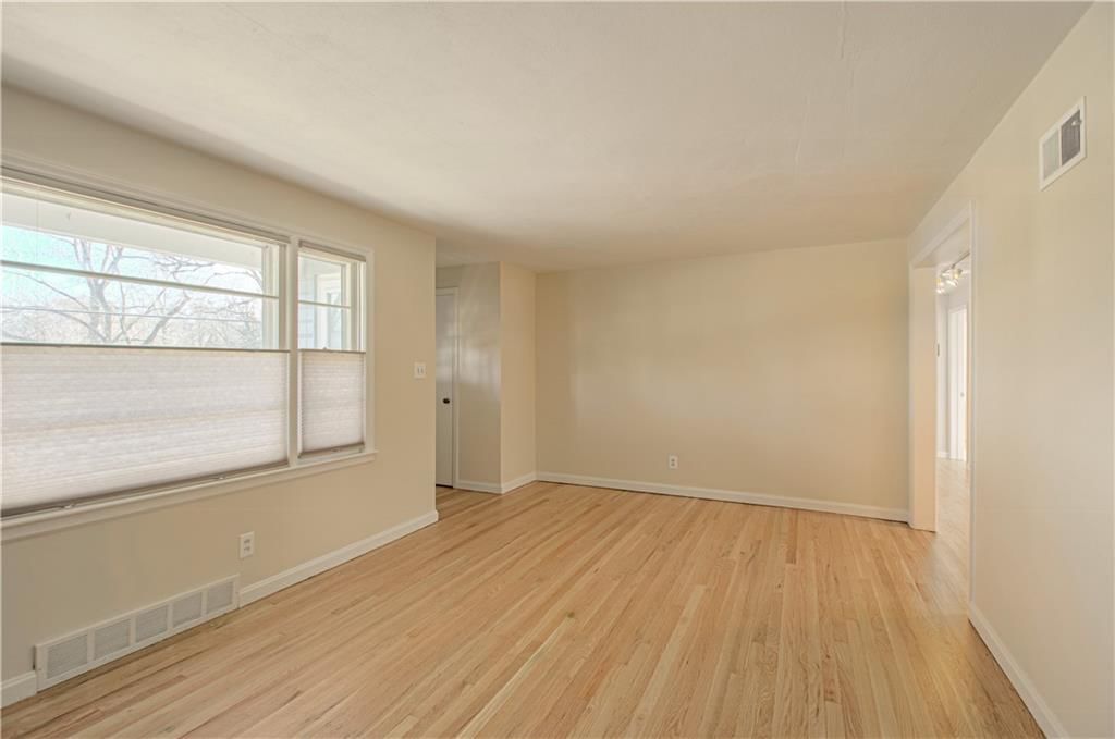 6120 Lamar Avenue — photo 5