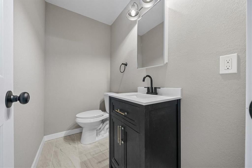 1602 S Queen Ridge Way — photo 9