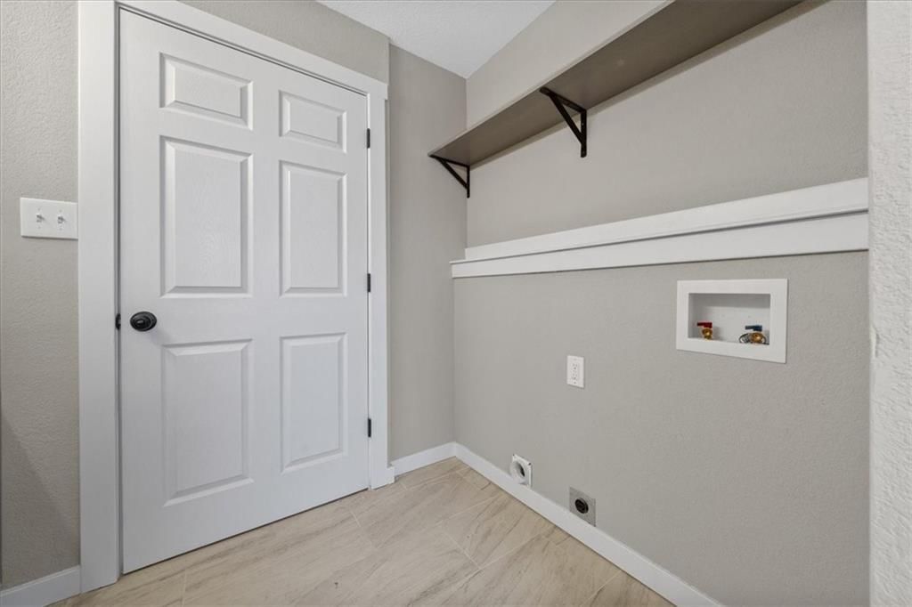 1602 S Queen Ridge Way — photo 21