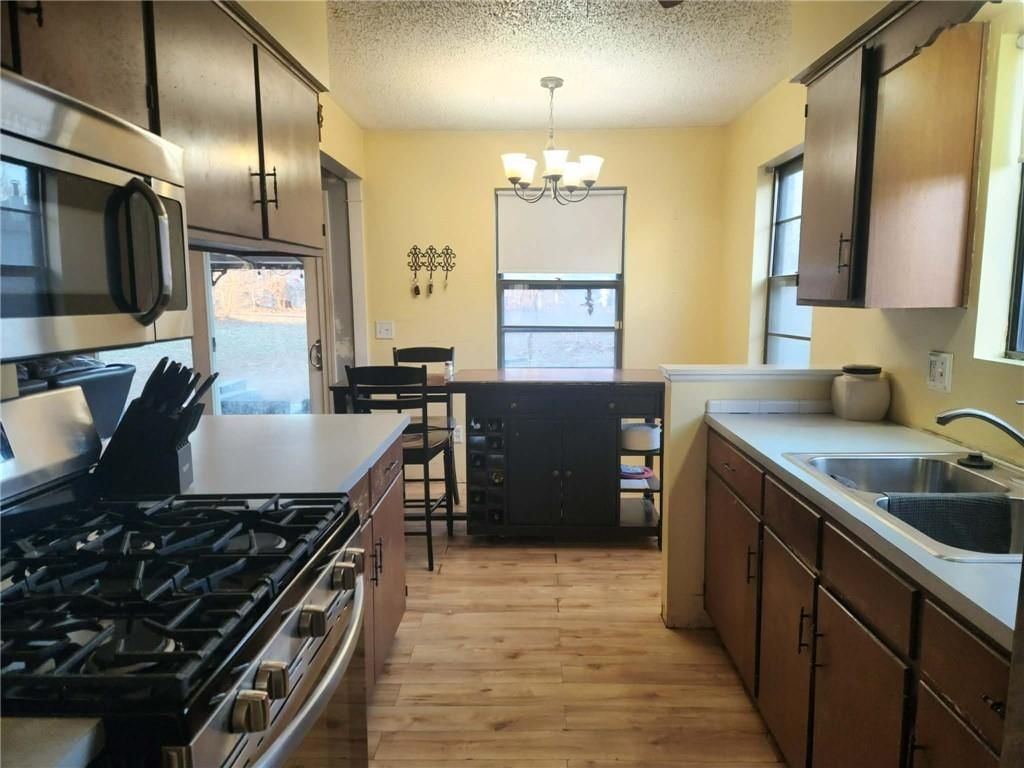 1000 NW Canterbury Road — photo 11