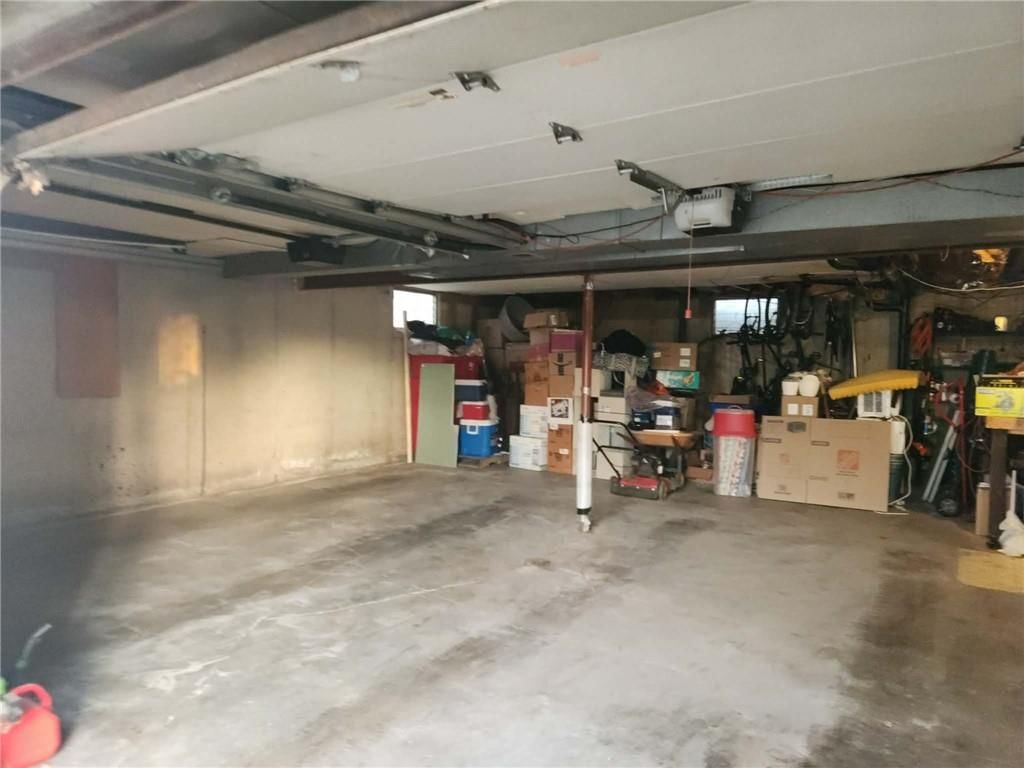 1000 NW Canterbury Road — photo 45
