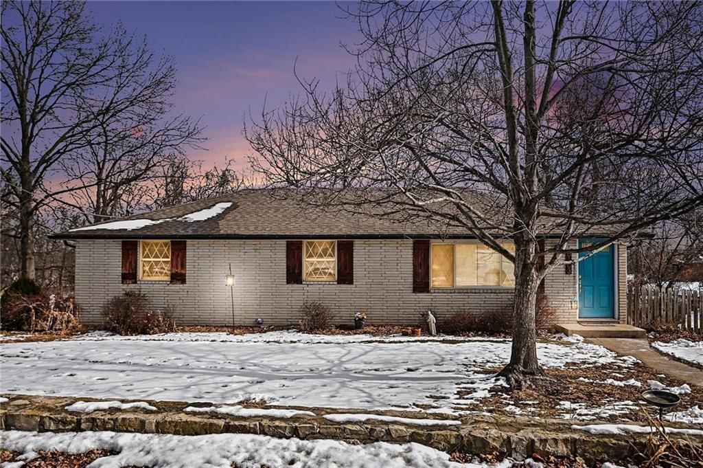 5103 NW High Drive Terrace, Riverside, MO