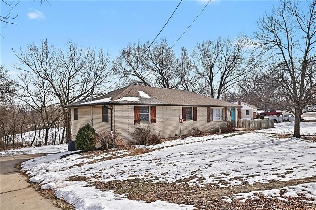 5103 NW High Drive Terrace — photo 3