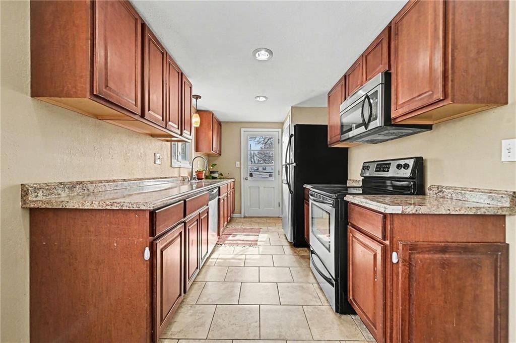 5103 NW High Drive Terrace — photo 8