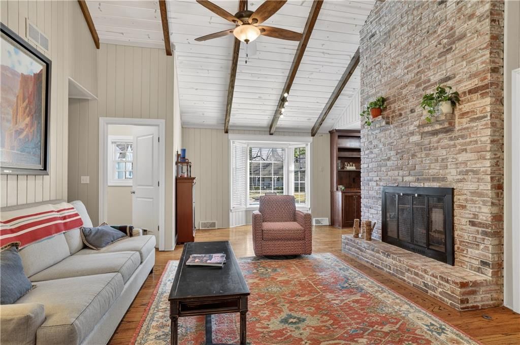 9408 Wenonga Road — photo 3