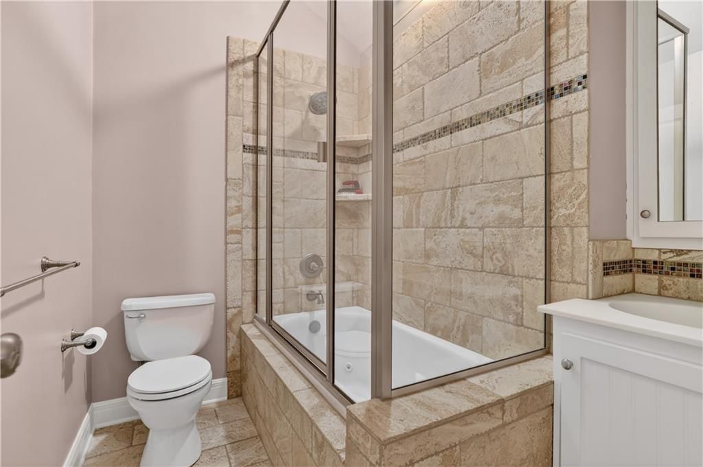 9408 Wenonga Road — photo 17