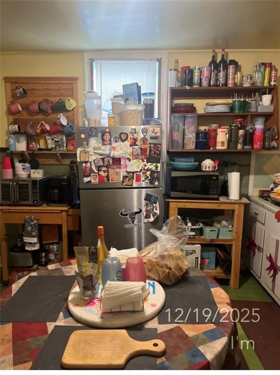 2325 Fairmount Avenue — photo 11