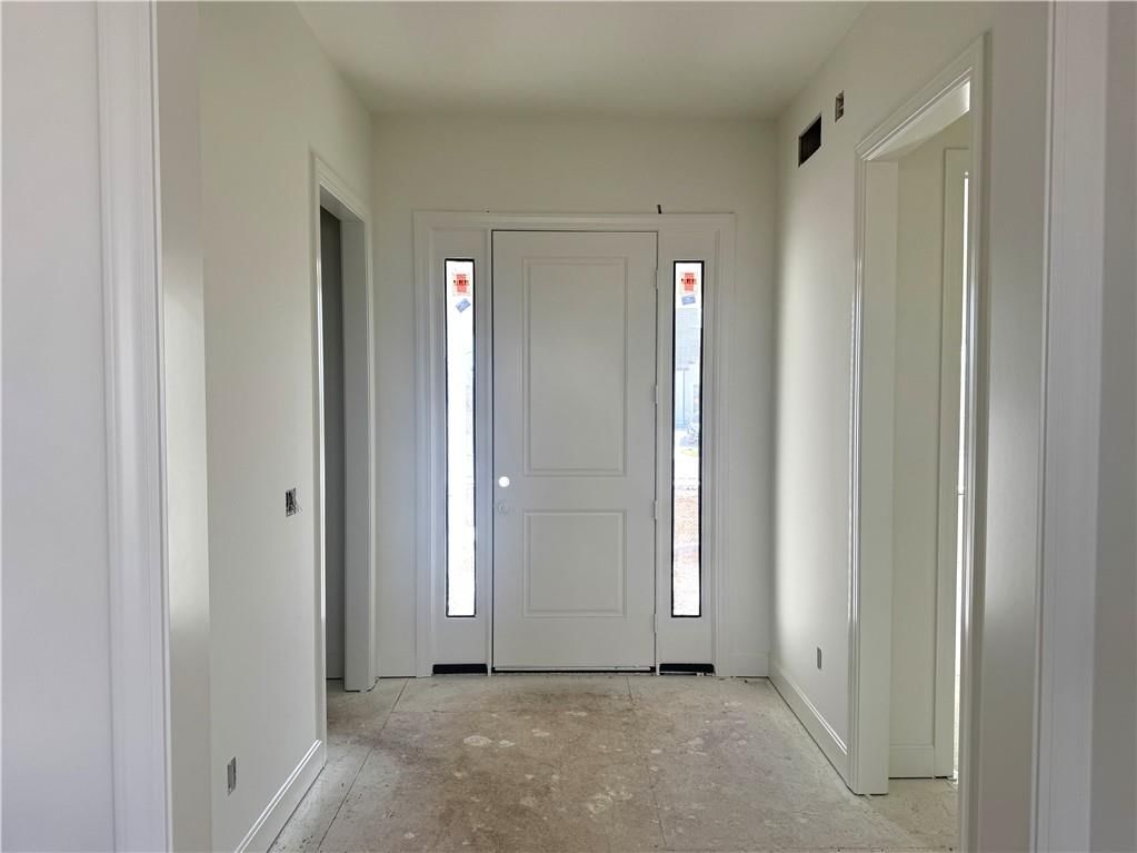 20804 Emerald Street — photo 3