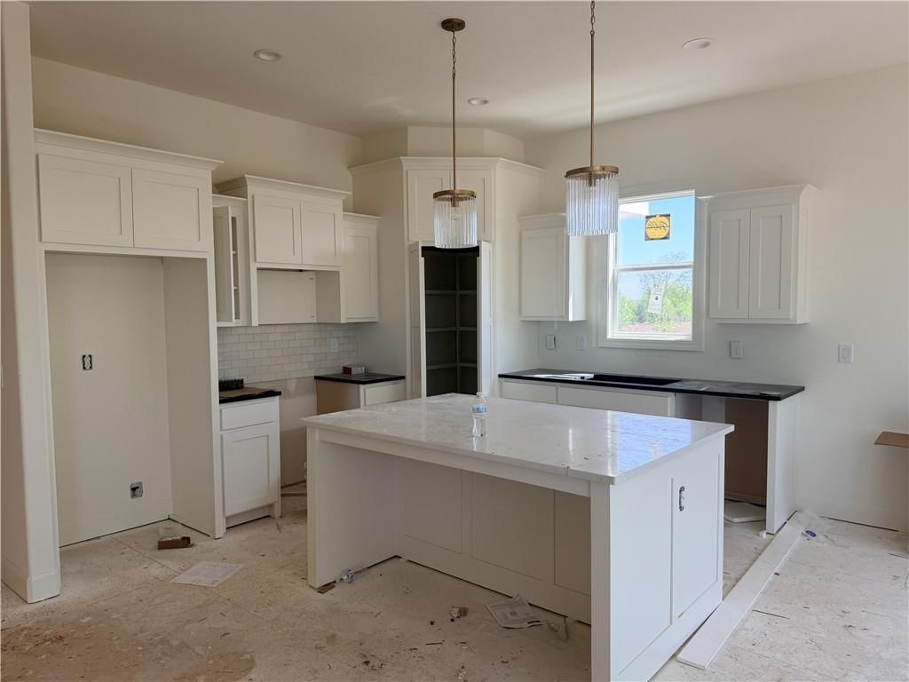 20804 Emerald Street — photo 4