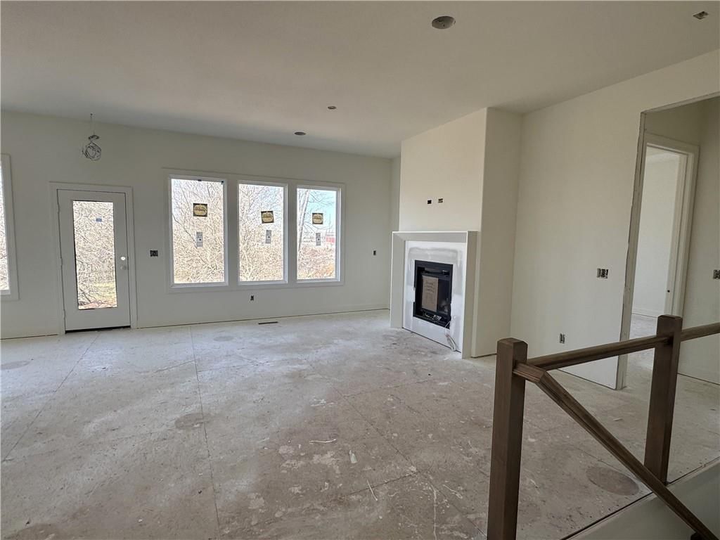 20804 Emerald Street — photo 8