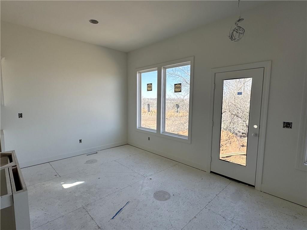 20804 Emerald Street — photo 12
