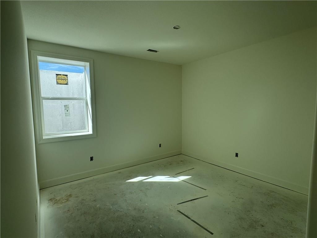 20804 Emerald Street — photo 22