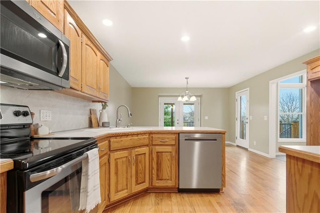 11001 N Laurel Avenue — photo 14