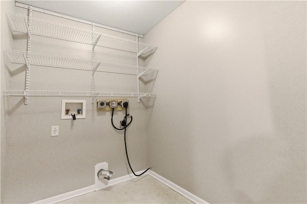 11001 N Laurel Avenue — photo 17