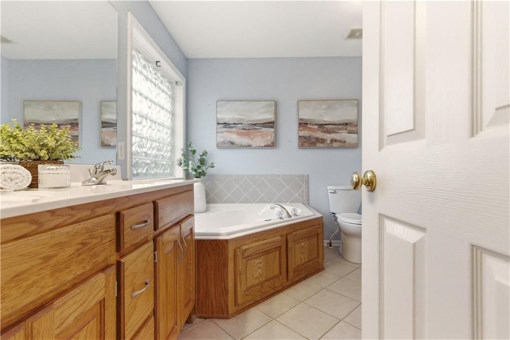 11001 N Laurel Avenue — photo 21
