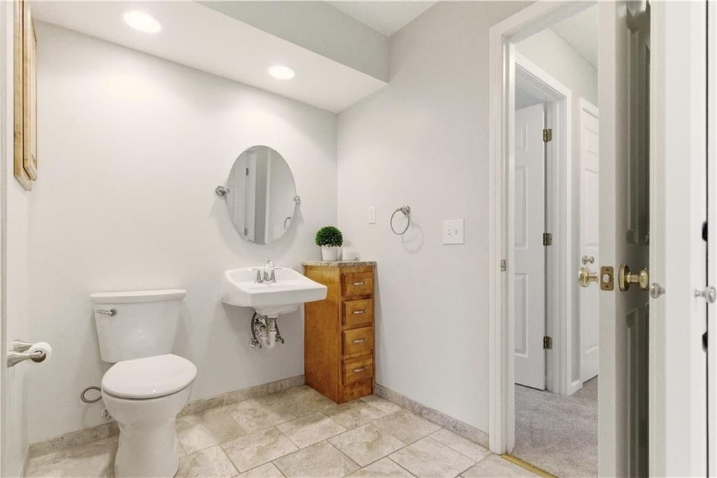 11001 N Laurel Avenue — photo 30