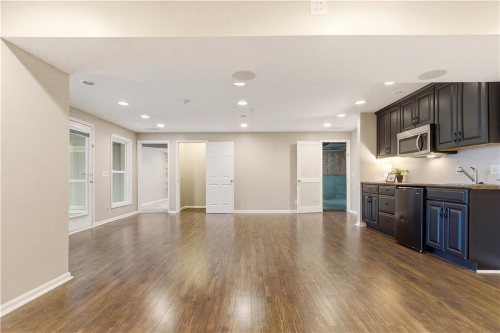 11001 N Laurel Avenue — photo 34