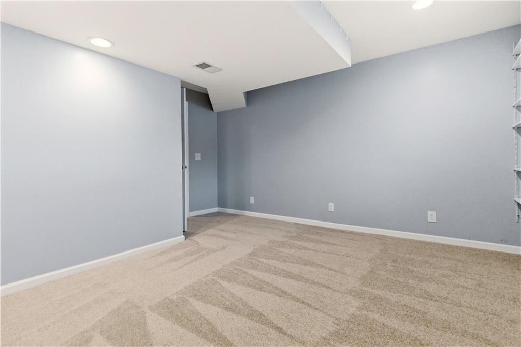 11001 N Laurel Avenue — photo 38