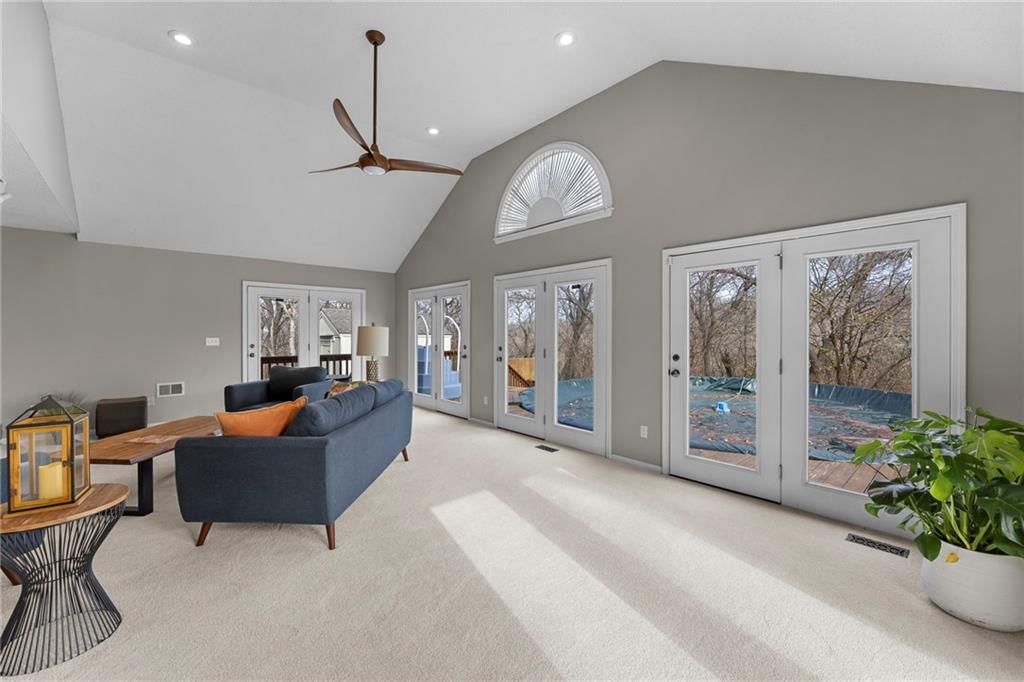 7725 Woodland Drive — photo 10