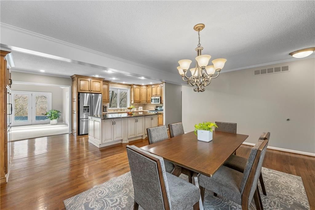 7725 Woodland Drive — photo 15