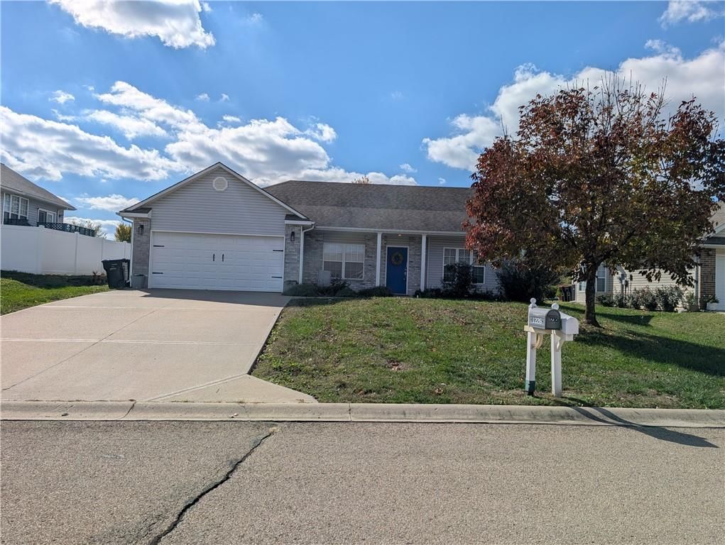 1226 Cypress Court, Warrensburg, MO
