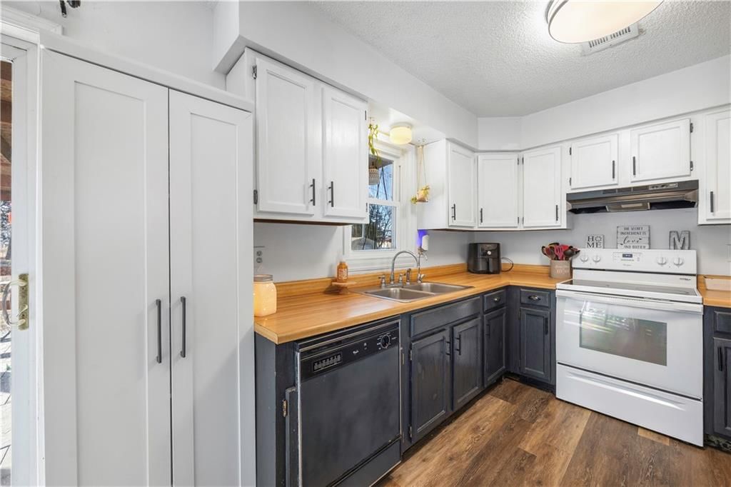 1408 Crawford Street — photo 8