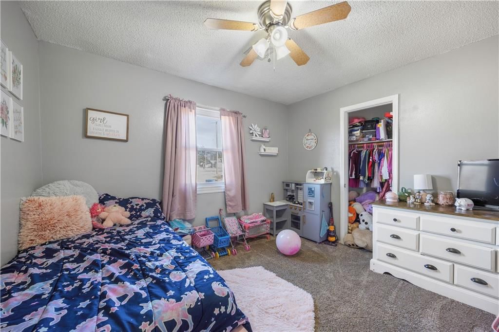 1408 Crawford Street — photo 15