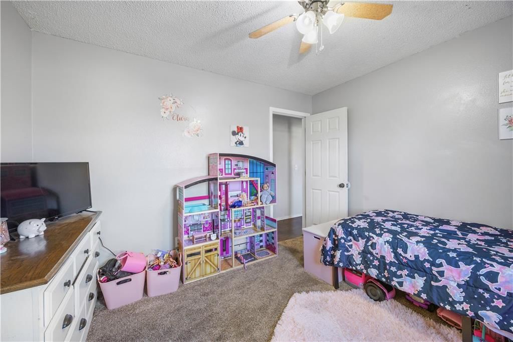 1408 Crawford Street — photo 16