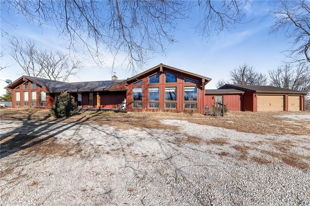 8046 Southpoint Drive — photo 3
