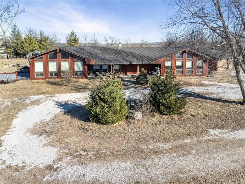 8046 Southpoint Drive — photo 9