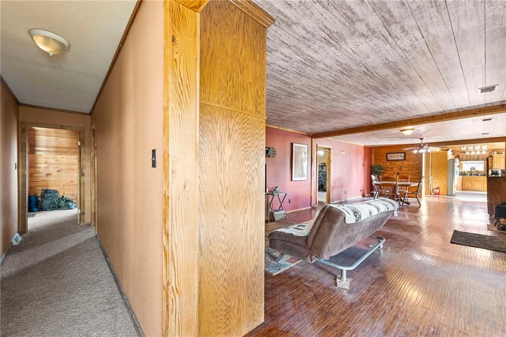 8046 Southpoint Drive — photo 15