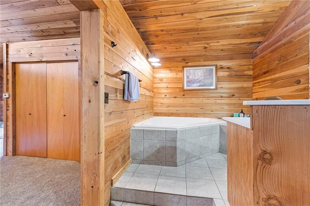 8046 Southpoint Drive — photo 29