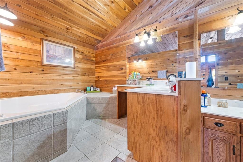 8046 Southpoint Drive — photo 30