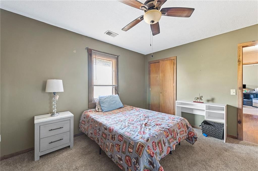8046 Southpoint Drive — photo 34