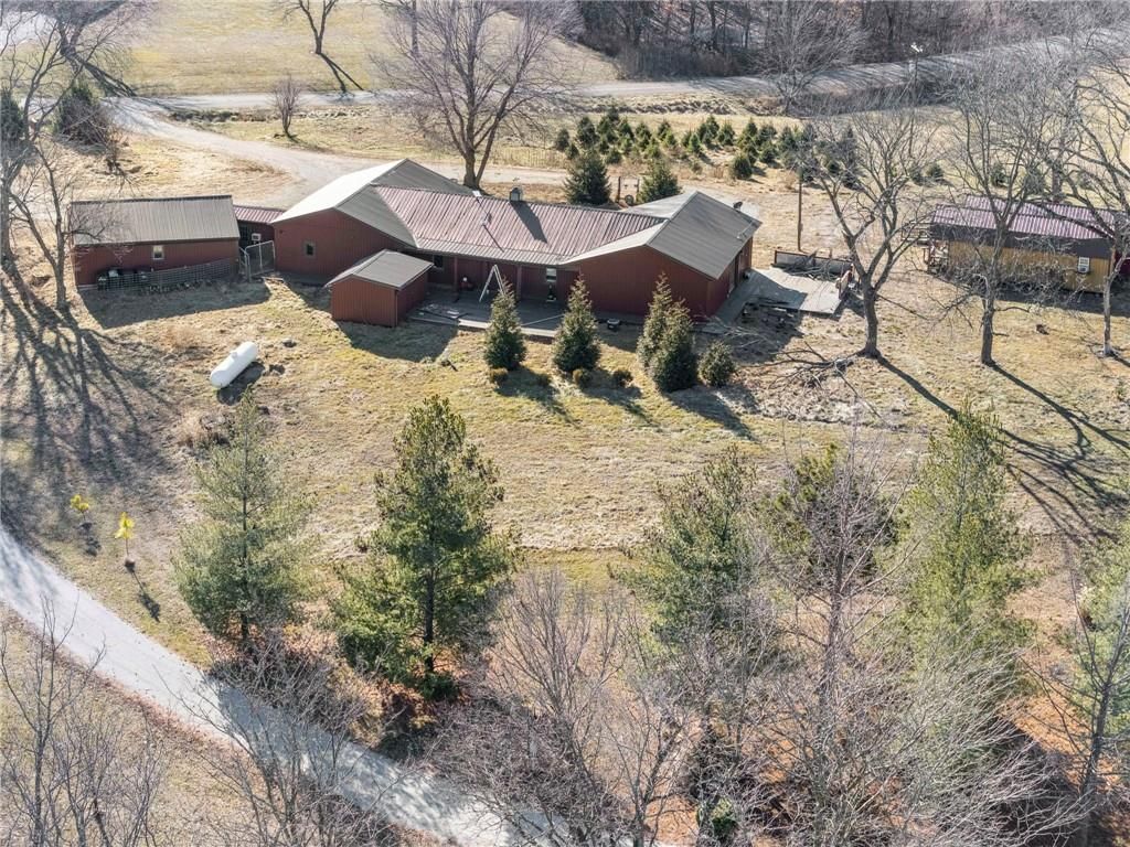 8046 Southpoint Drive — photo 56