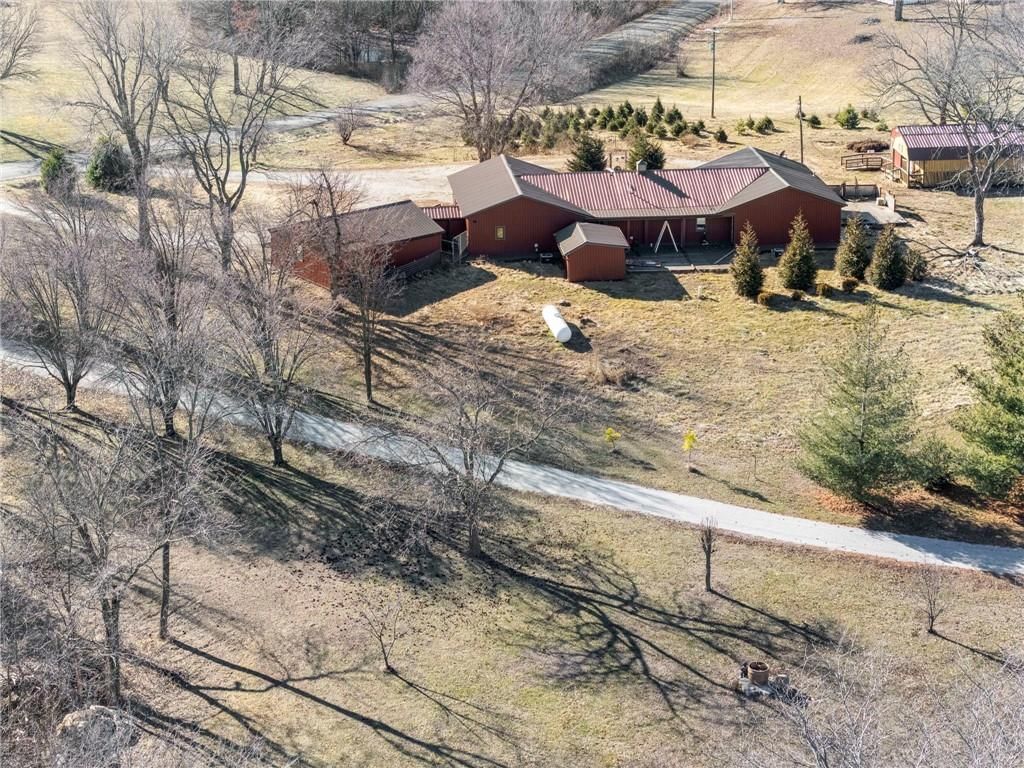 8046 Southpoint Drive — photo 57
