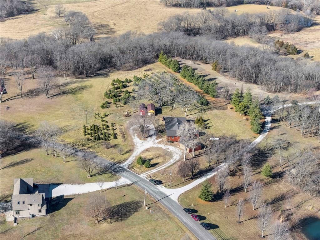 8046 Southpoint Drive — photo 71