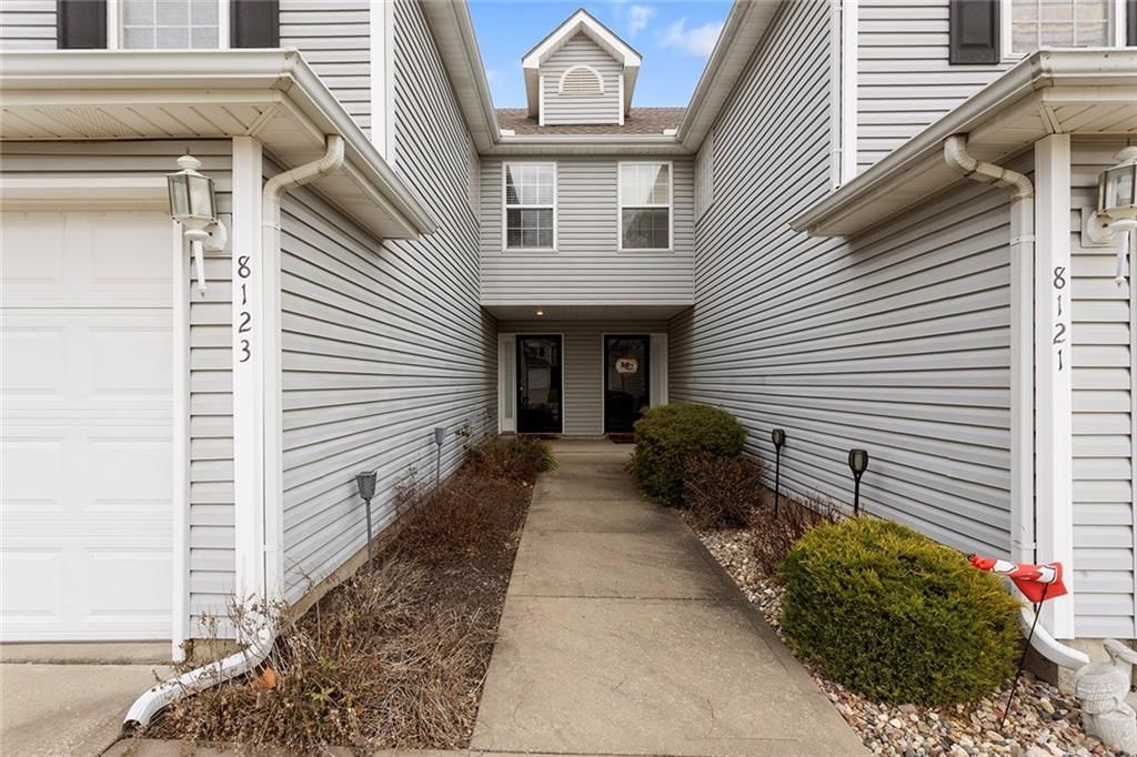 8123 N Lawn Avenue — photo 2