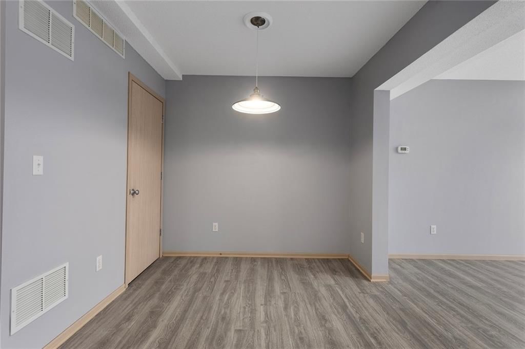 8123 N Lawn Avenue — photo 9