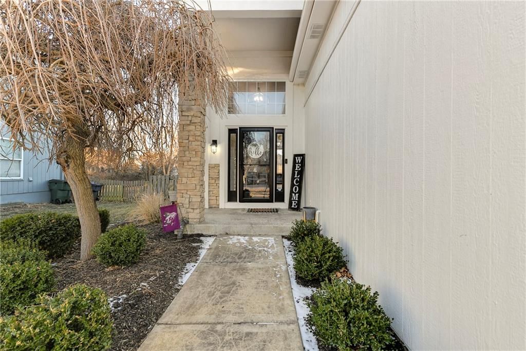 15943 S Avalon Street — photo 4