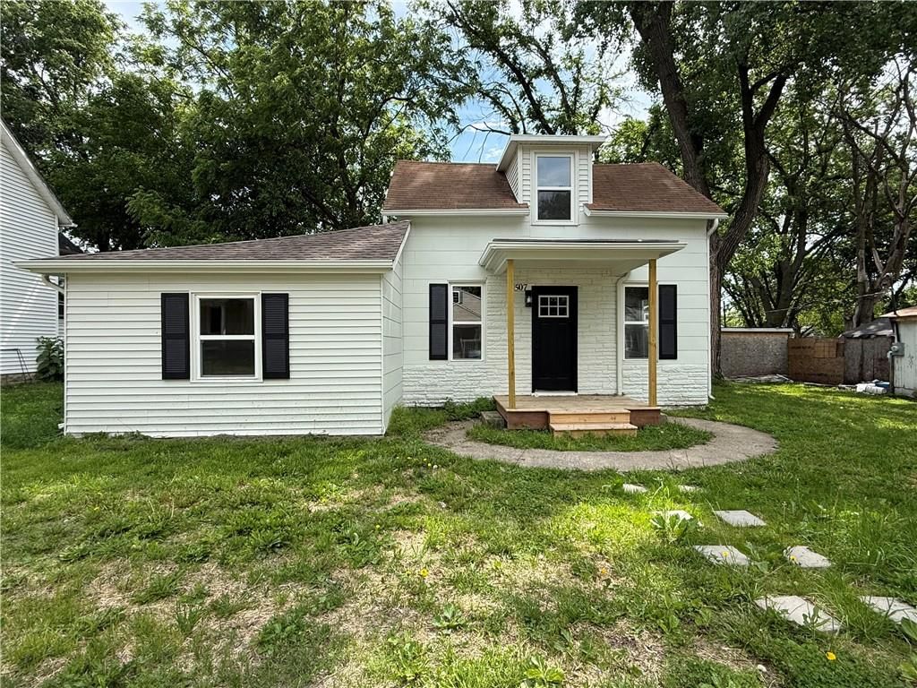 507 S Bismark Street — photo 2