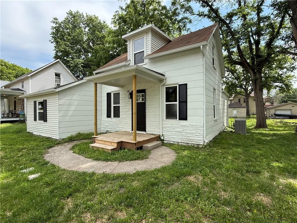 507 S Bismark Street — photo 3
