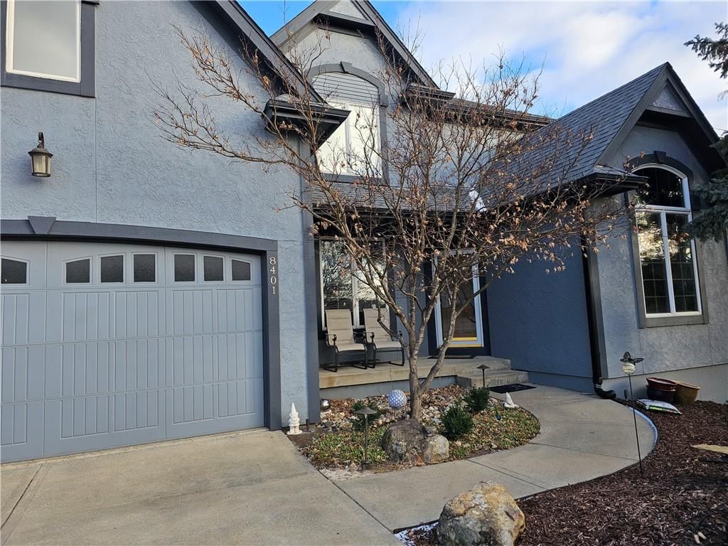 8401 Harbinger Street — photo 2