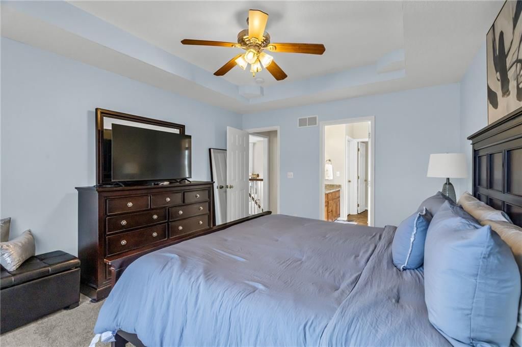10916 N OXFORD Avenue — photo 16