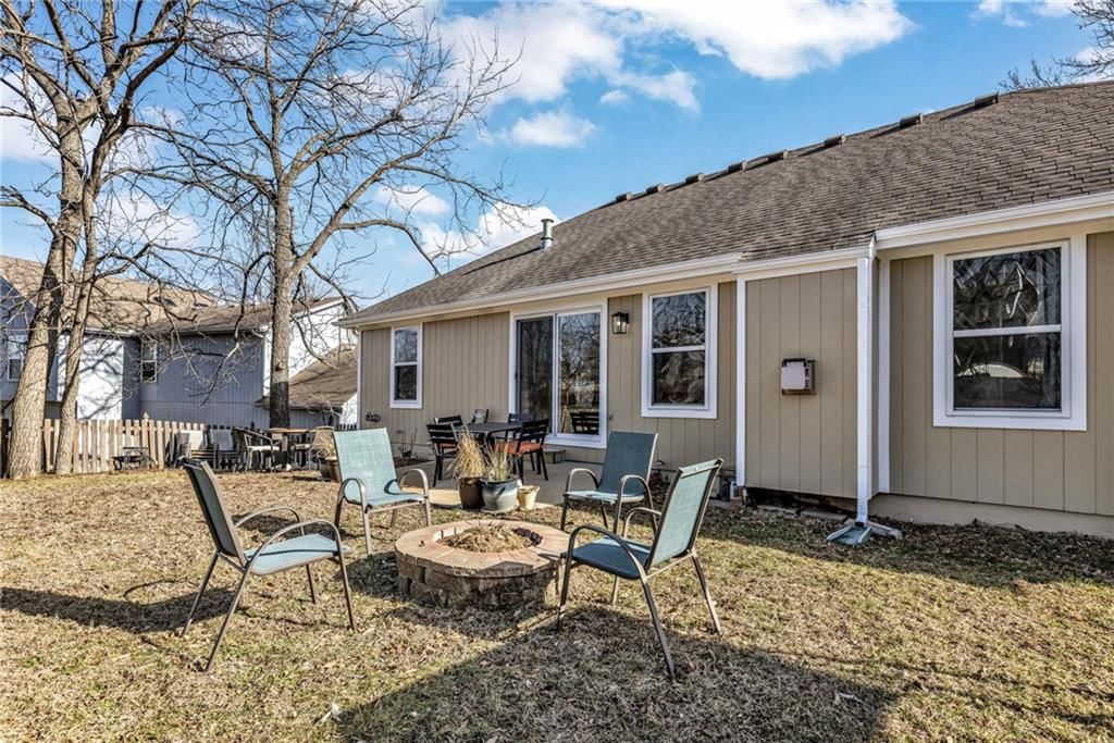 10916 N OXFORD Avenue — photo 24