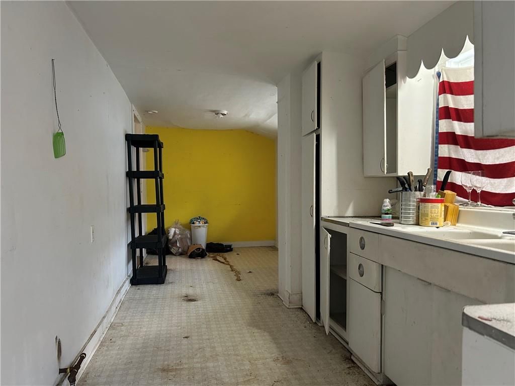 910 Lincoln Street — photo 5