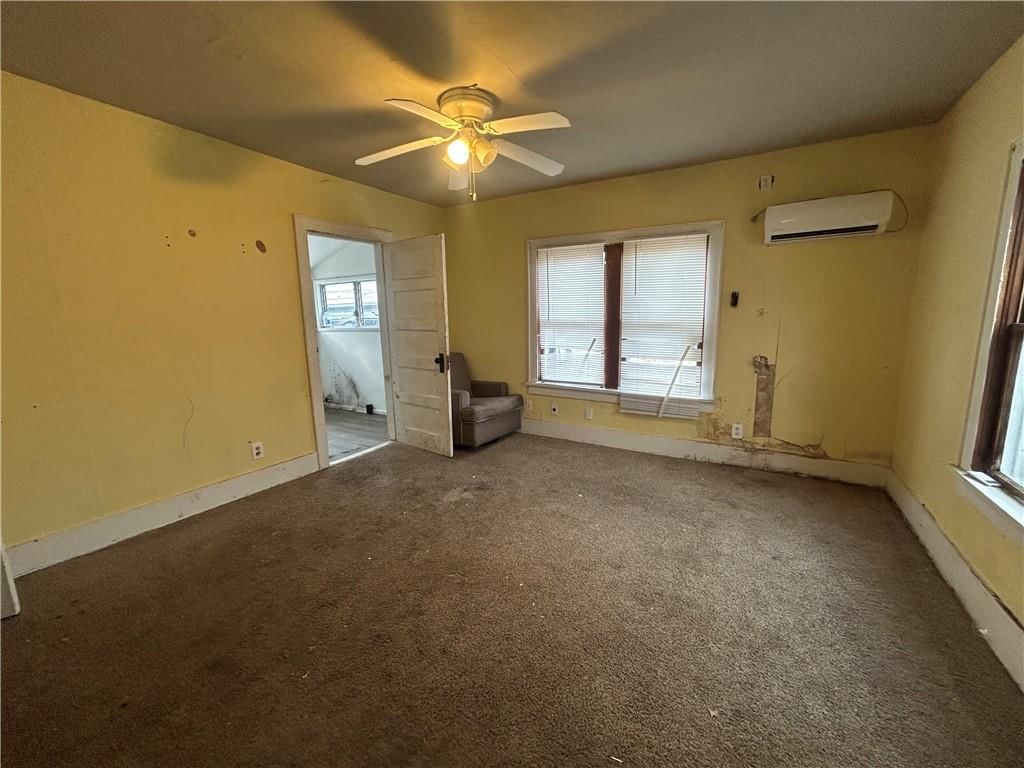 910 Lincoln Street — photo 6