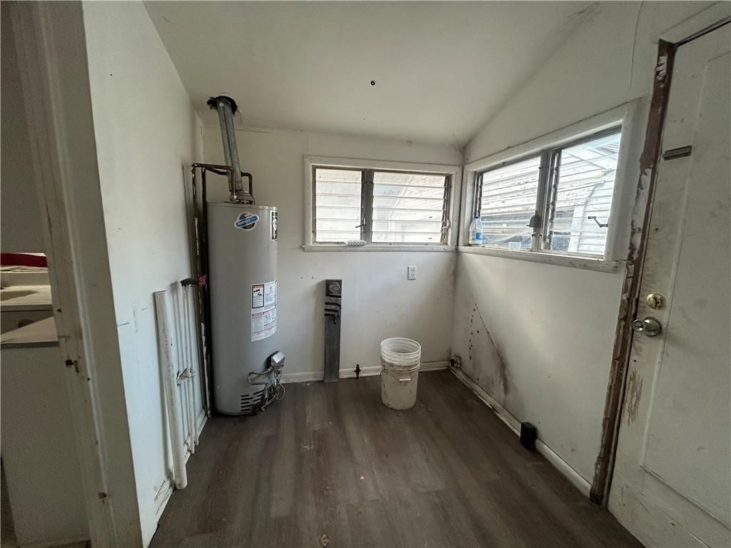 910 Lincoln Street — photo 8