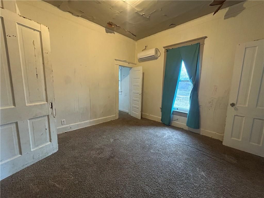 910 Lincoln Street — photo 9